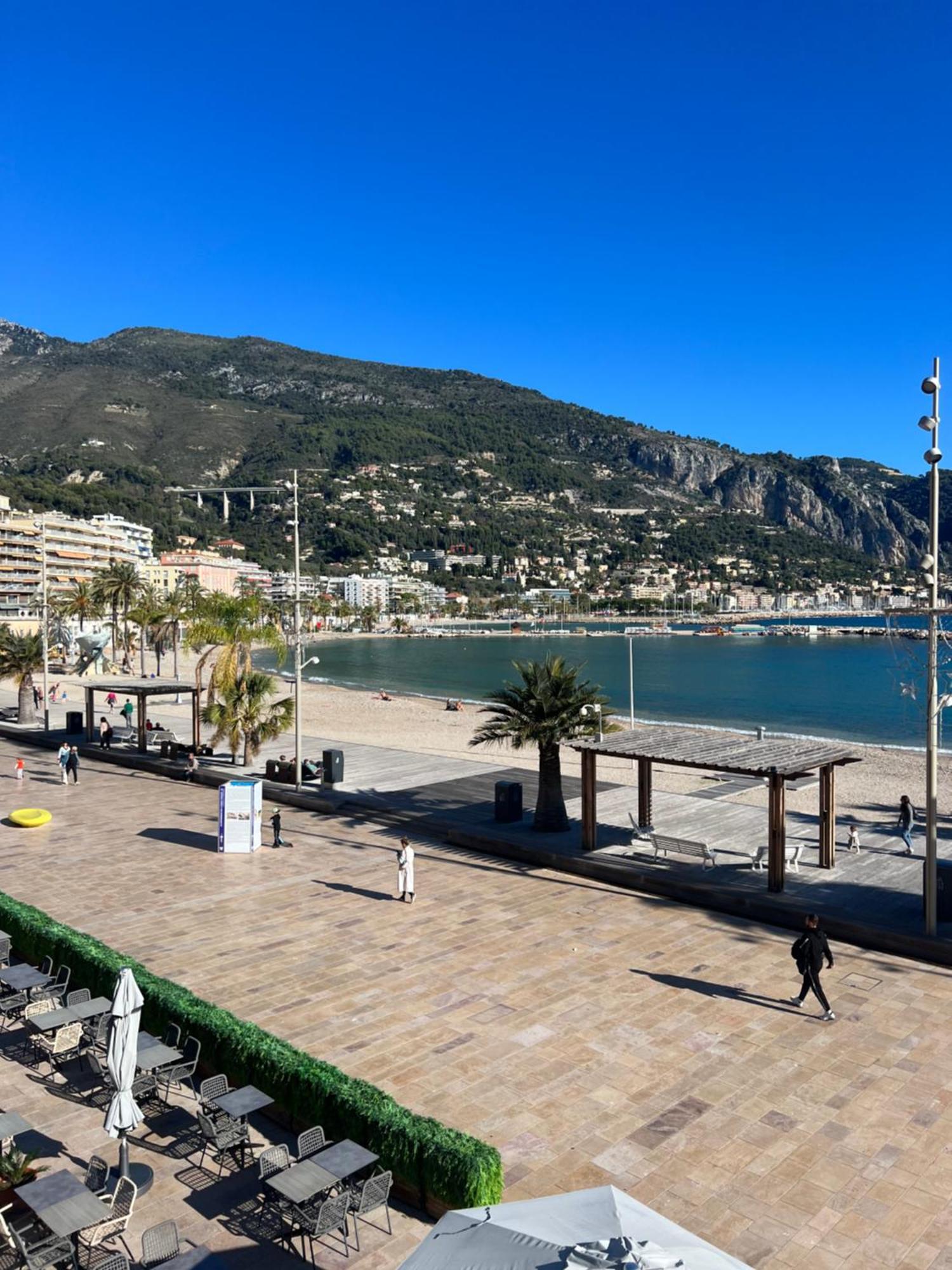 Mona Lisa Bord De * Menton